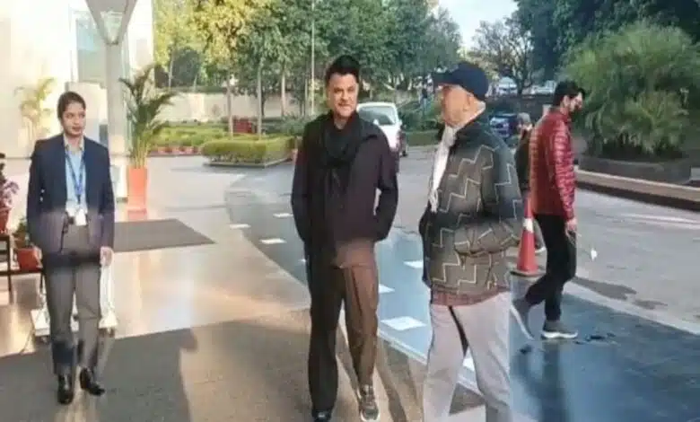 Anil Kapoor and Anupam Kher came to meet Rishabh Pant