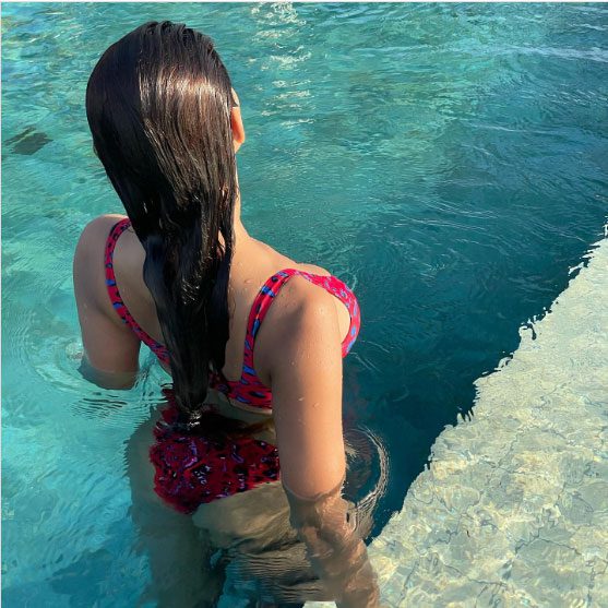 Disha Patani raises the mercury level with her bikini post