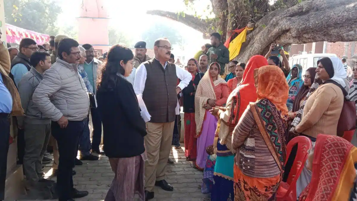 Jan Choupal organized under Amethi DM