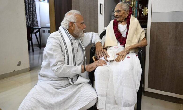 PM Modi's mother hospitalized in Ahmedabad
