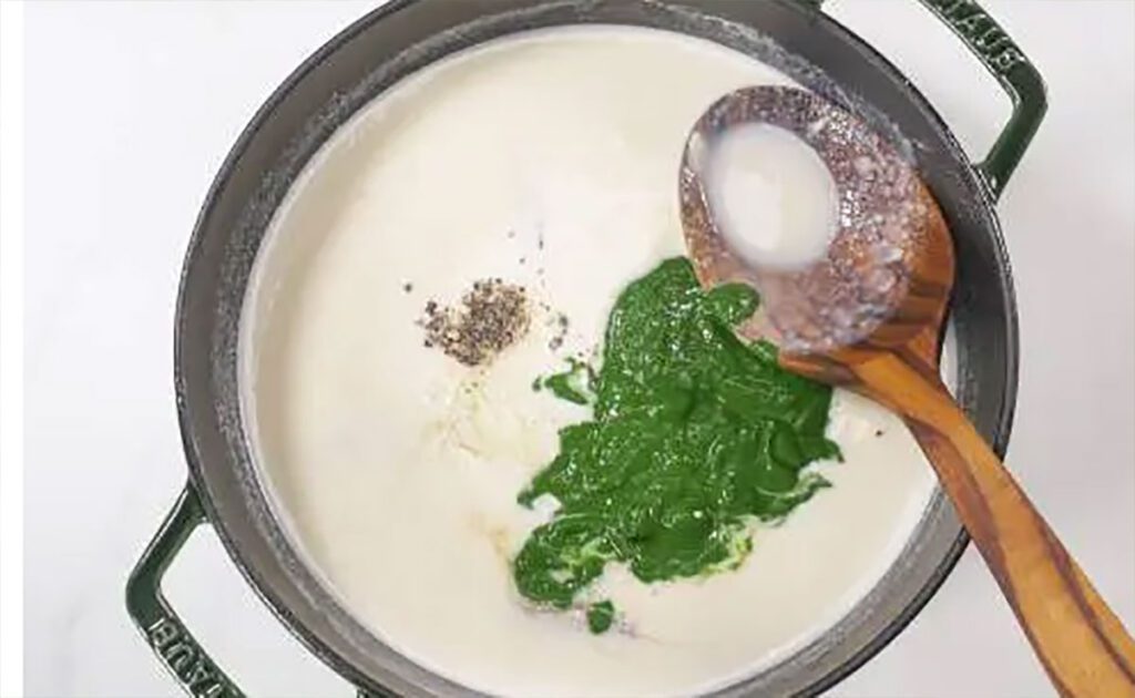 make Delicious Palak soup from green leafy vegetables