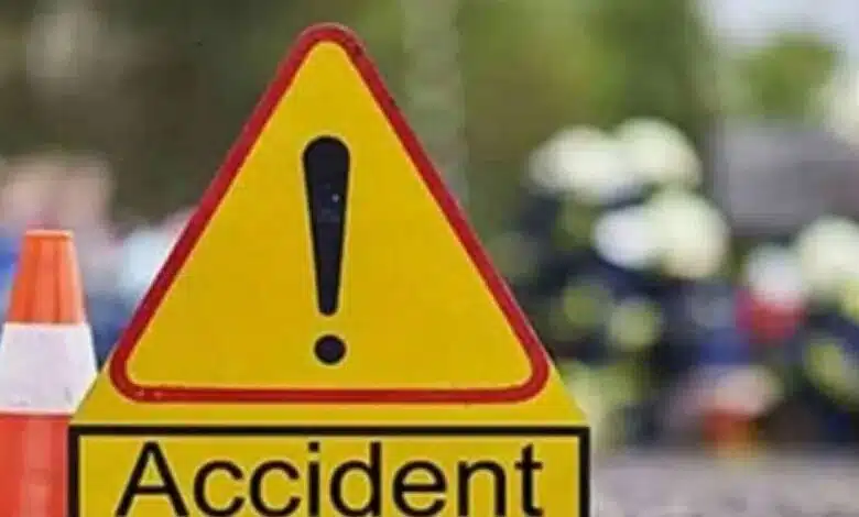 Picnic bus overturns near Mumbai, 2 students killed