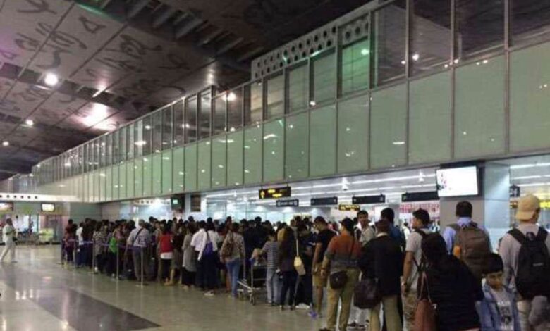 Passengers troubled by the chaos of Delhi Airport