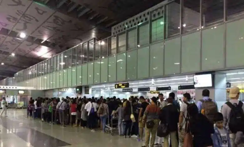 Passengers troubled by the chaos of Delhi Airport