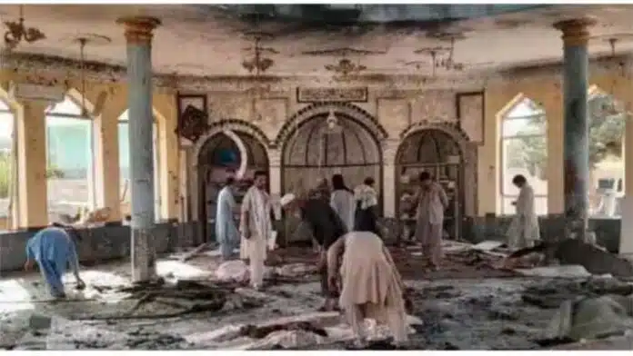 17 dead, 80 injured in Pakistan mosque blast