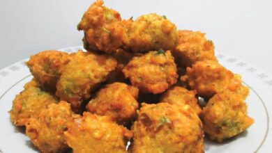 Crunchy Moong Dal Pakoda Recipe