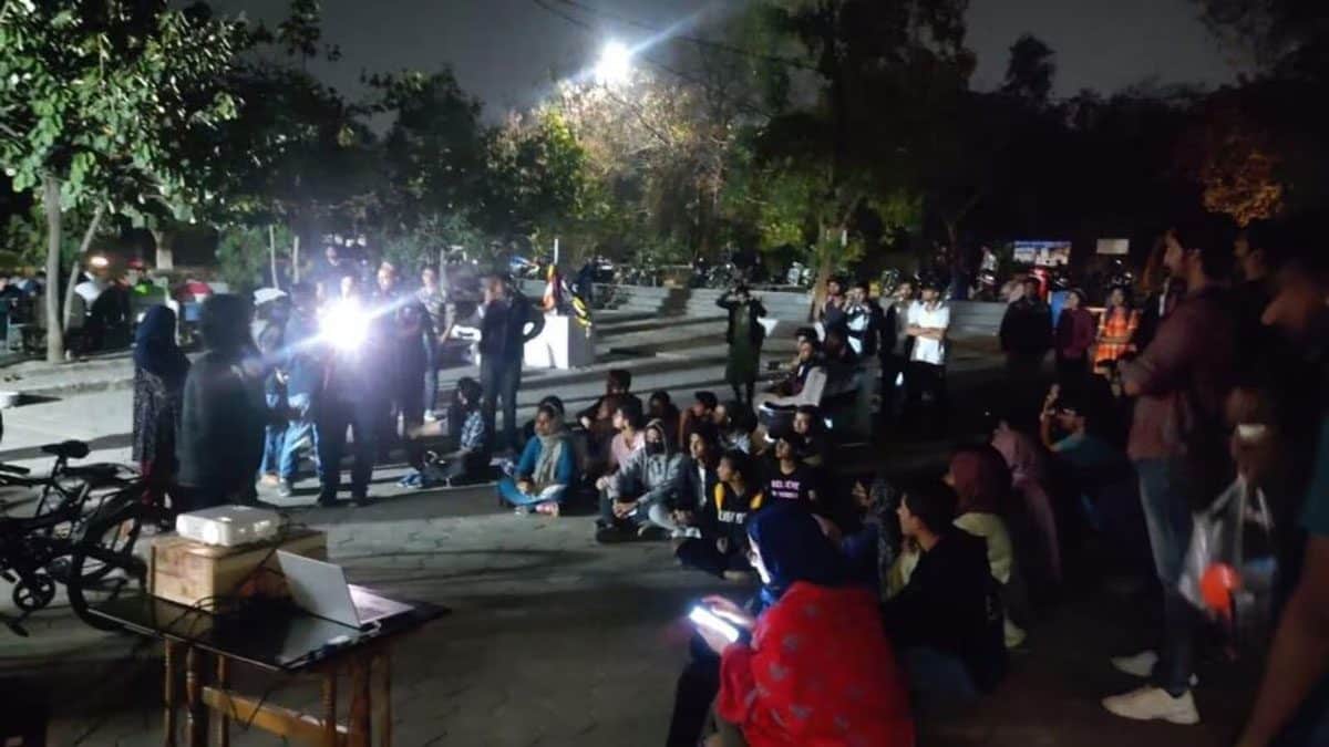 Delhi University students demand to show BBC documentary