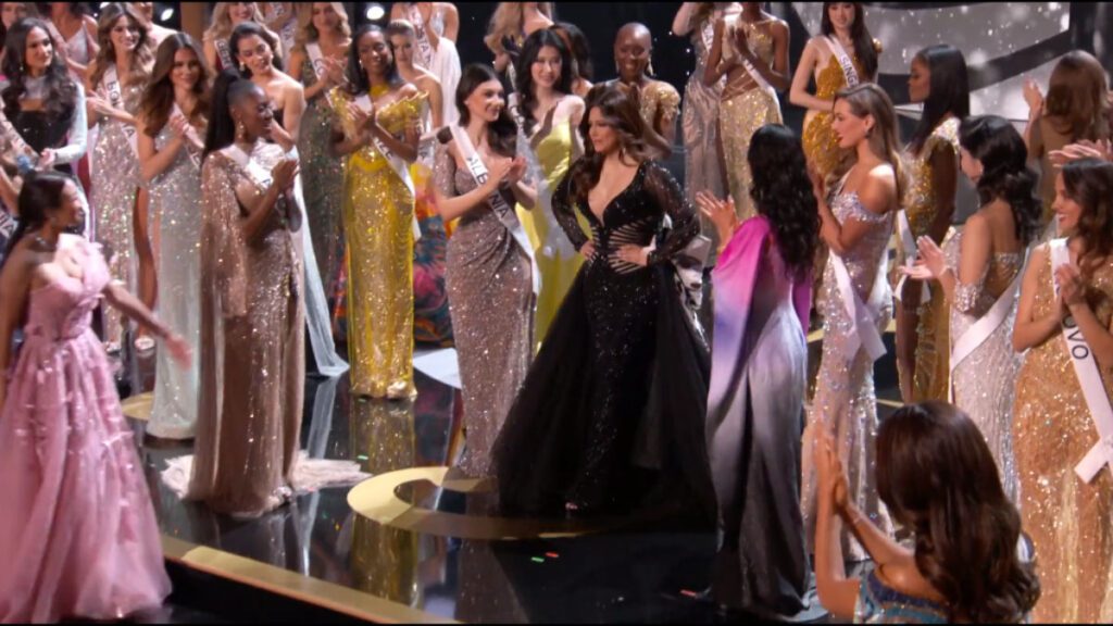 Harnaaz Sandhu emotional on stage Miss Universe