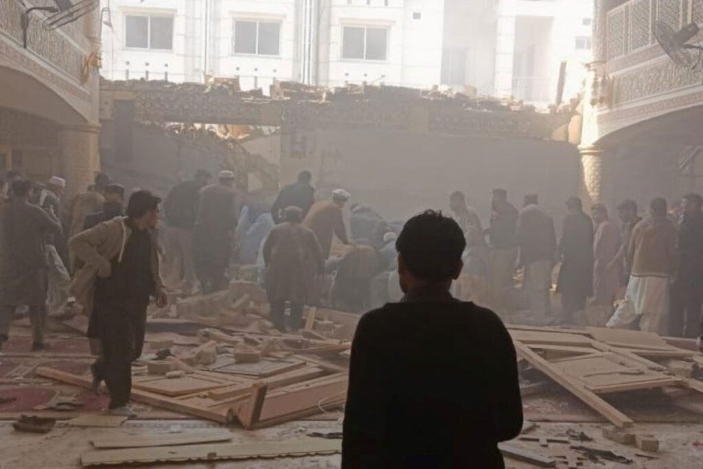 17 dead, 80 injured in Pakistan mosque blast