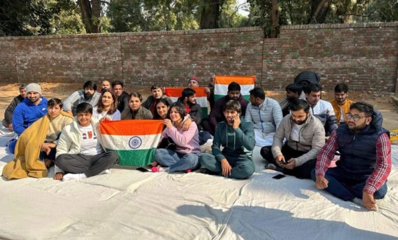 2nd day of protest against WFI President Sharan