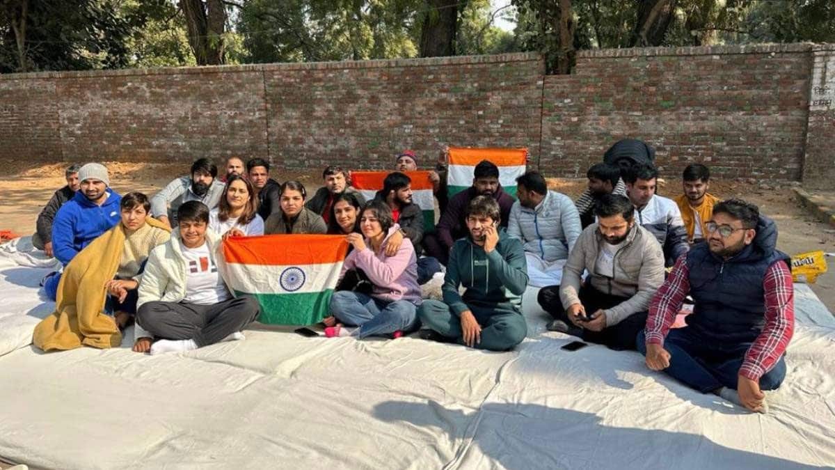 Wrestlers complain to IOA, put forward 4 demands