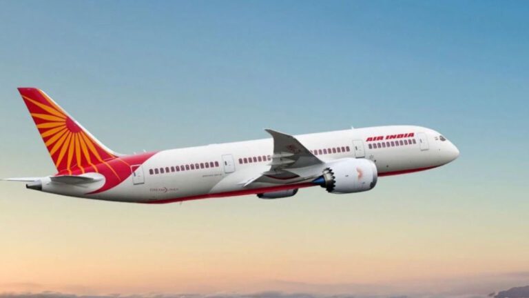 Air India को एक और झटका, DGCA ने 10 लाख रुपये का जुर्माना लगाया