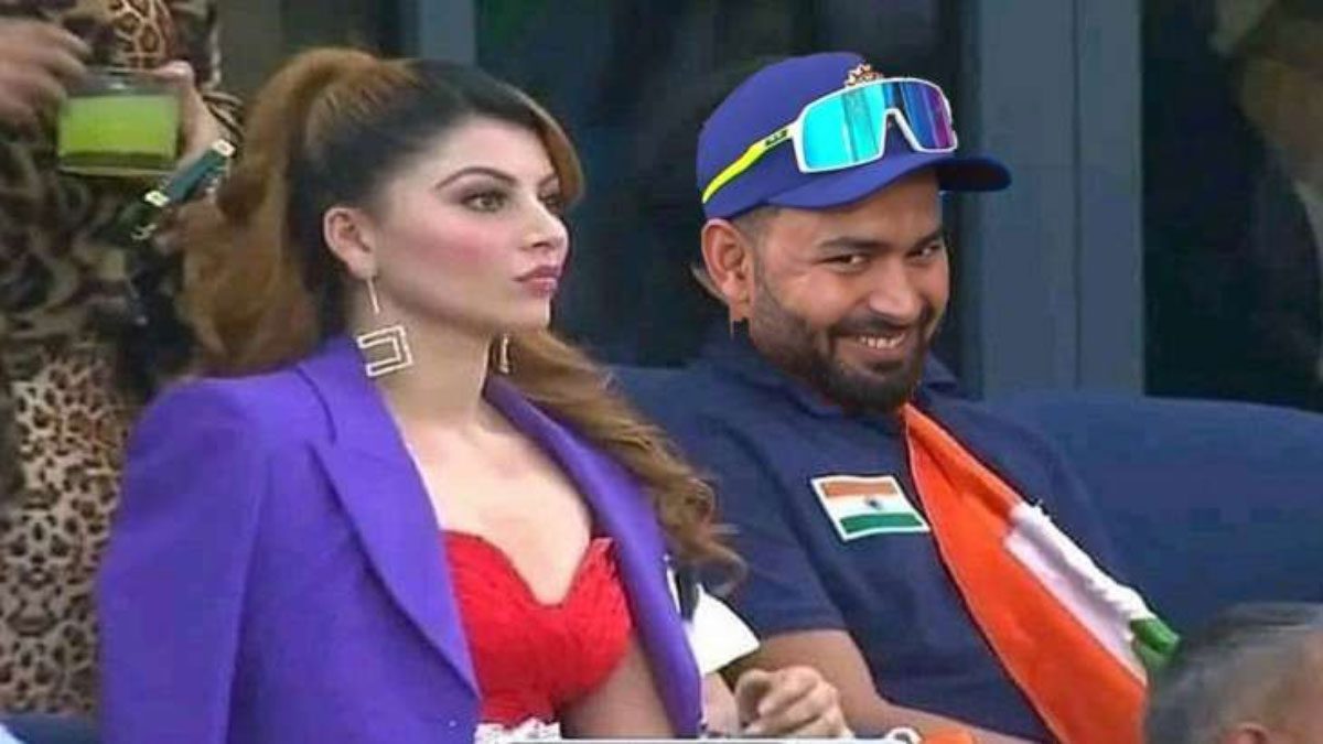 Urvashi Rautela shared post pic of Mumbai hospital