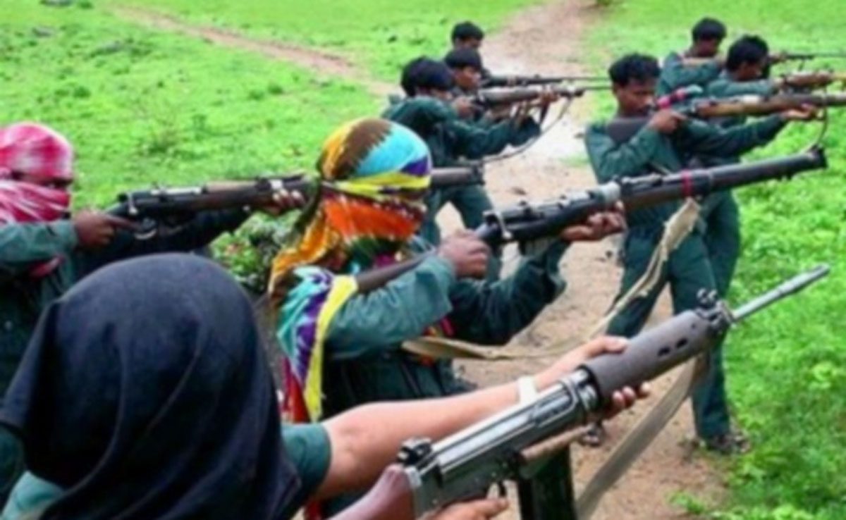 2 policemen killed in Maoist attack in Chhattisgarh 2 policemen killed in Maoist attack in Chhattisgarh