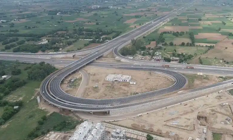 PM Opens Grand Delhi-Mumbai Expressway