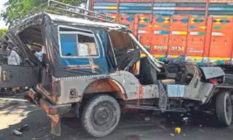 7 killed in jeep accident in Gujarat