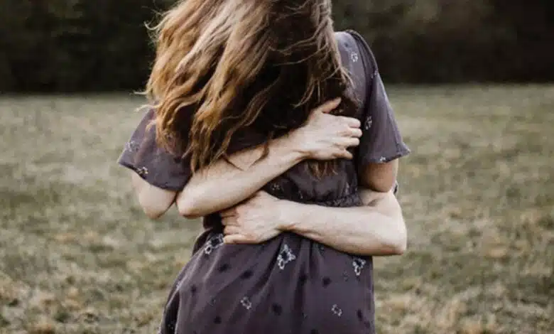 5 physical and mental health benefits of hugging