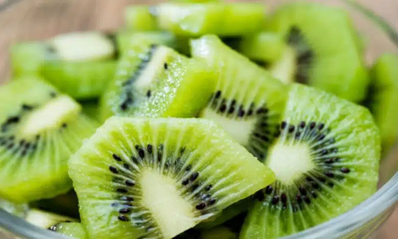 6 Surprising Benefits of Kiwi You Didn't Know