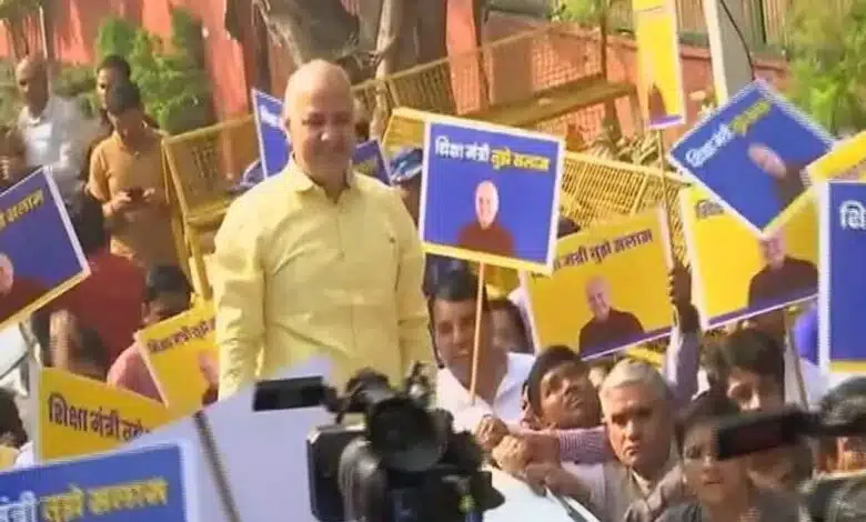 Manish Sisodia reached SC against arrest