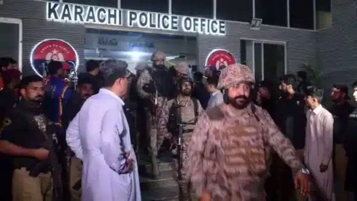 Terrorists enter Pakistan police office