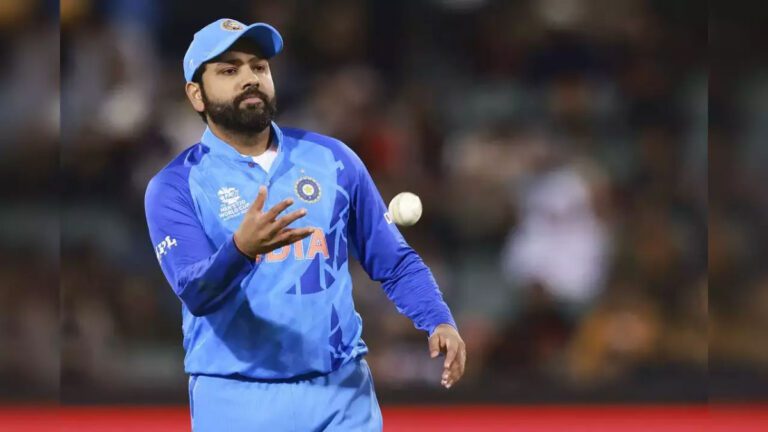 Rohit Sharma ने एमएस धोनी और बाबर आजम के टेस्ट रिकॉर्ड की बराबरी की