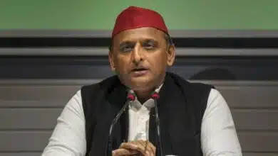 Several collisions of Akhilesh Yadav's convoy