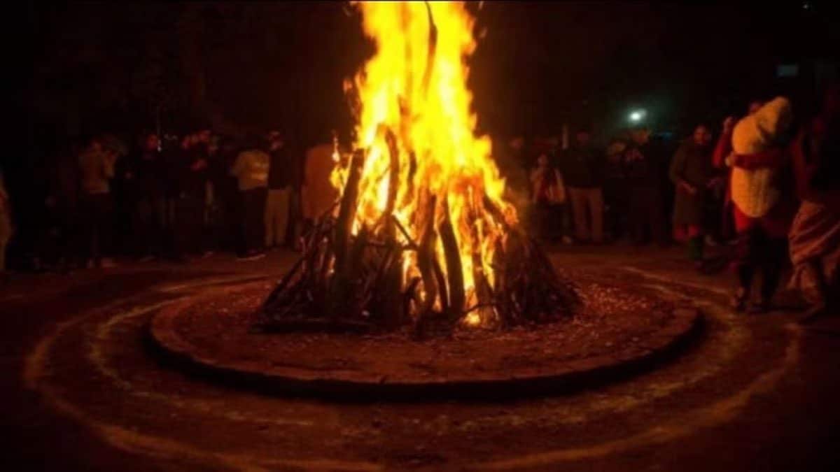 holika dahan 2023 Holi 2023: Holika Dahan Muhurta and Date