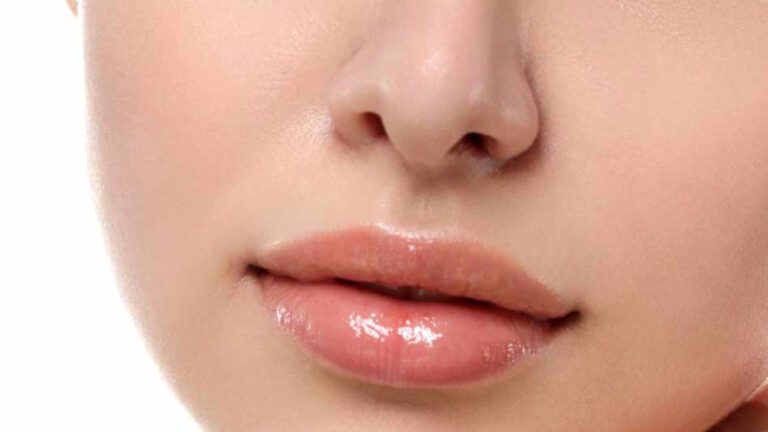 Lip Care: स्वस्थ गुलाबी होंठ के लिए अपनाएं ये 6 उपाय