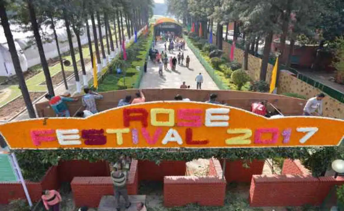 rose festival chandigarh 8 Famous Flower Festivals and Events Held in India