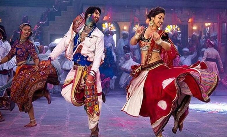 8 Bollywood Garba Songs for Navratri 2023