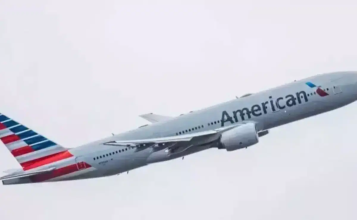 Urinalysis scandal by drunk student on plane