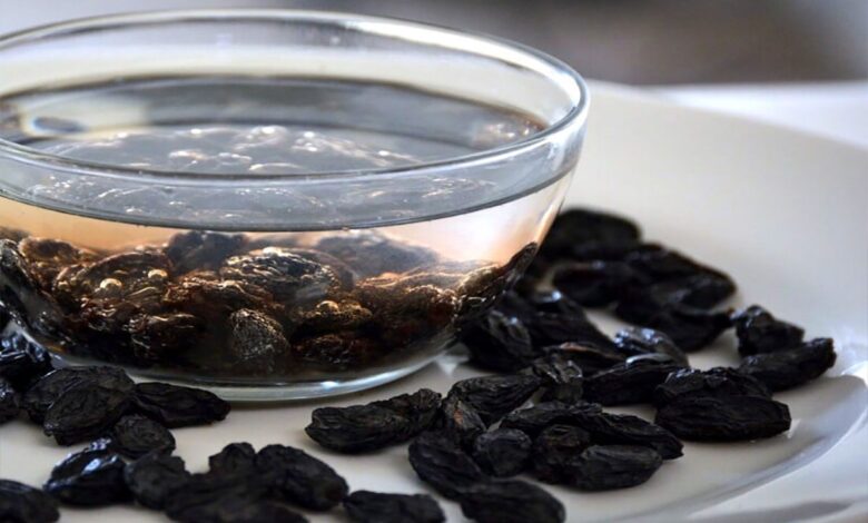 Benefits of Black Raisin water for women