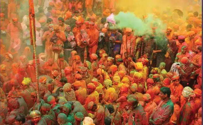 Different ways to celebrate Holi festival