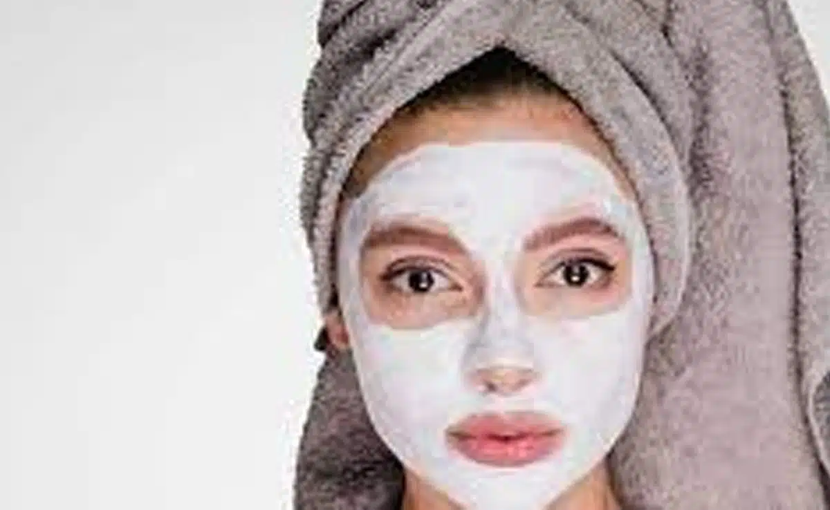 5 easy tips to take care of your skin after Holi