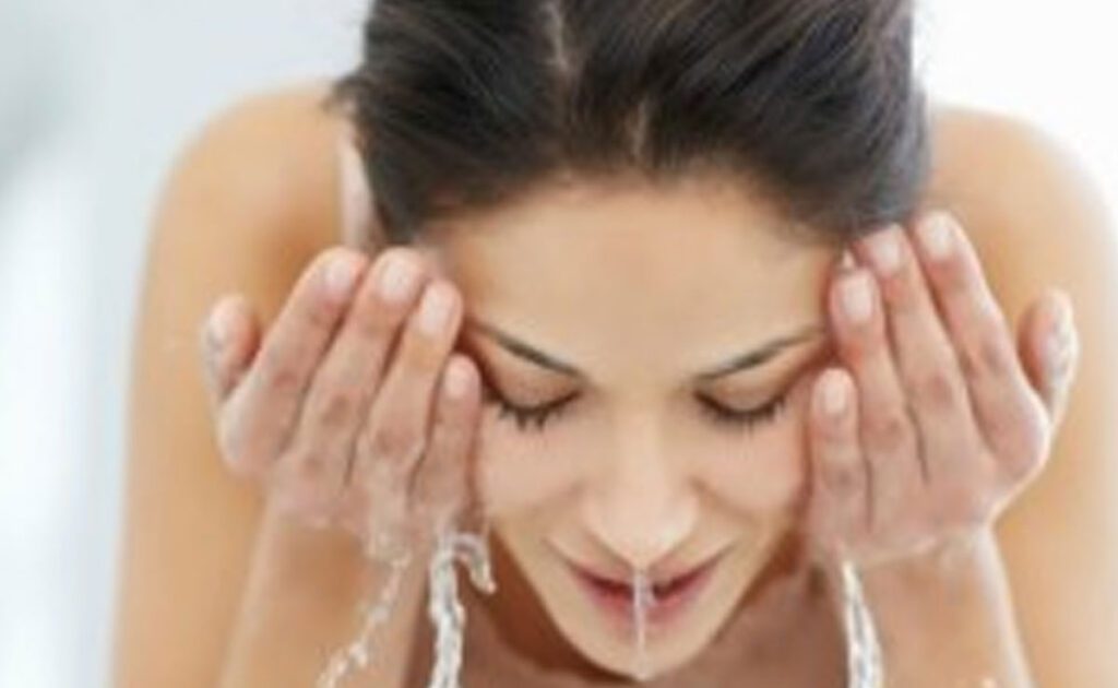 Skin Tips Not to Wash Your Face With Soap