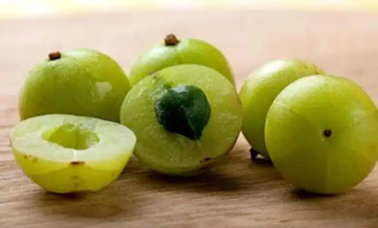 Five easy ways to keep Amla safe for a long time