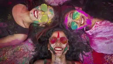5 easy tips to take care of your skin after Holi