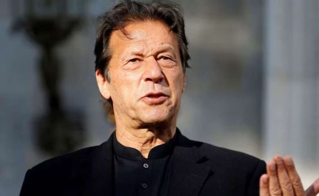 Pak police entered Imran Khan's house after going to court