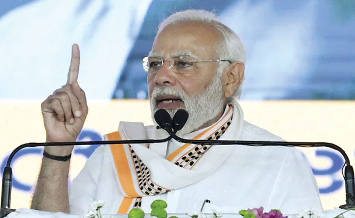 PM Modi targeted Rahul for his statement on democracy