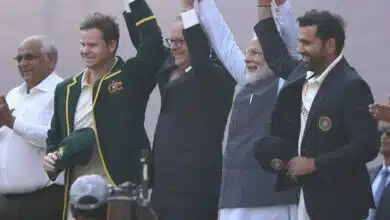PM Modi was seen meeting the team of players