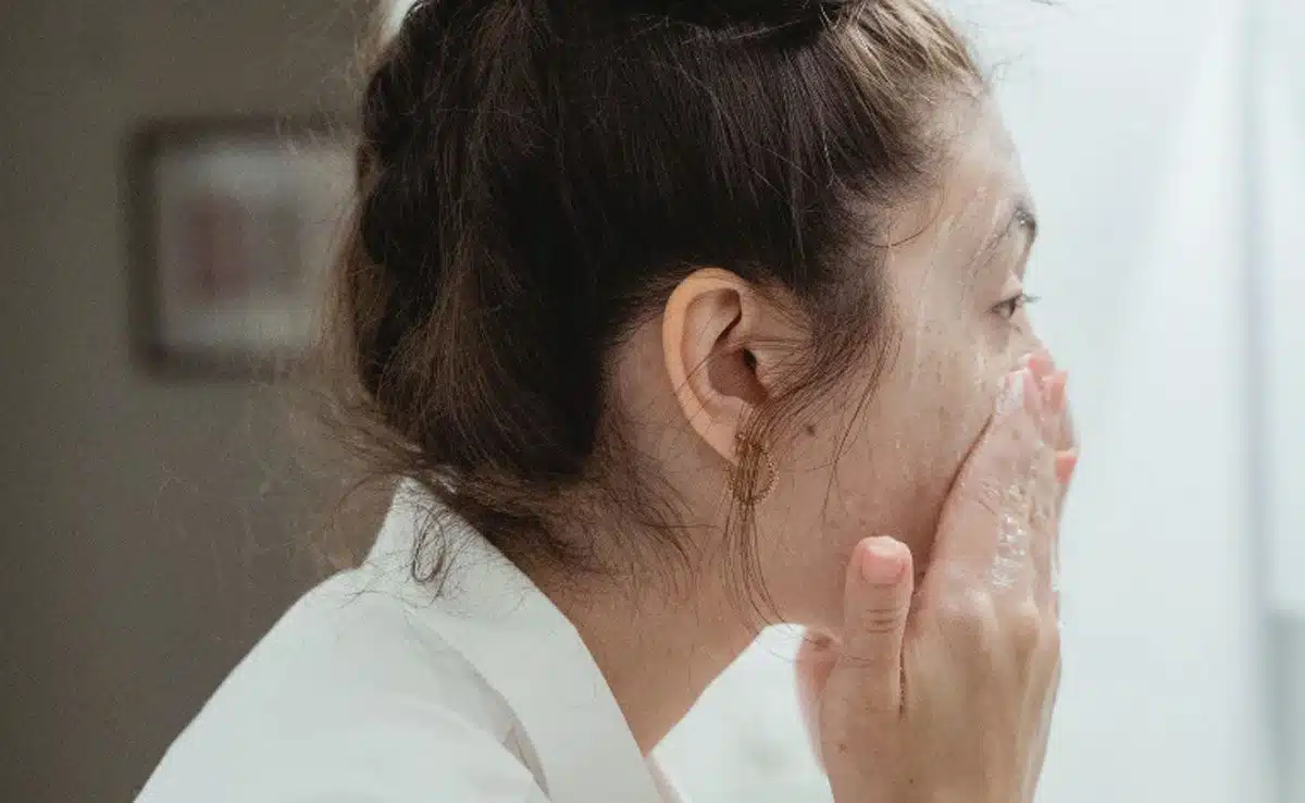 Skin Tips Not to Wash Your Face With Soap