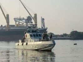 Sri Lankan Navy arrests Tamil Nadu fishermen, seizes boat