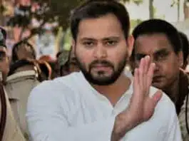 Tejashwi Yadav appears before CBI in land scam