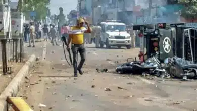 Violence in Maharashtra, police vehicles torched