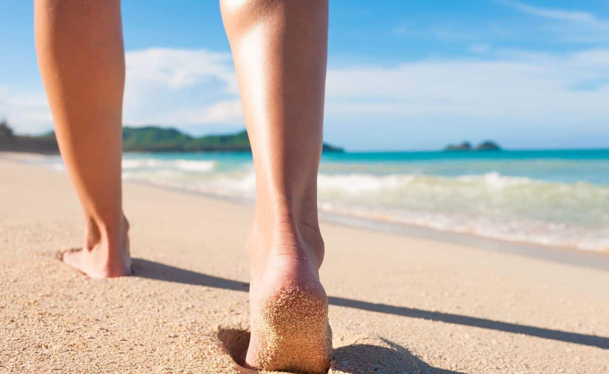 6 Tips to Avoid Cracked Ankles in Summer