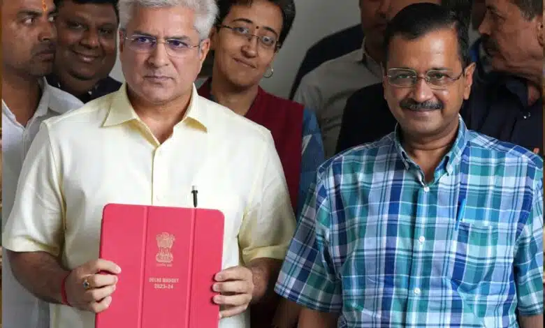 Gehlot presented a Delhi Budget 2023