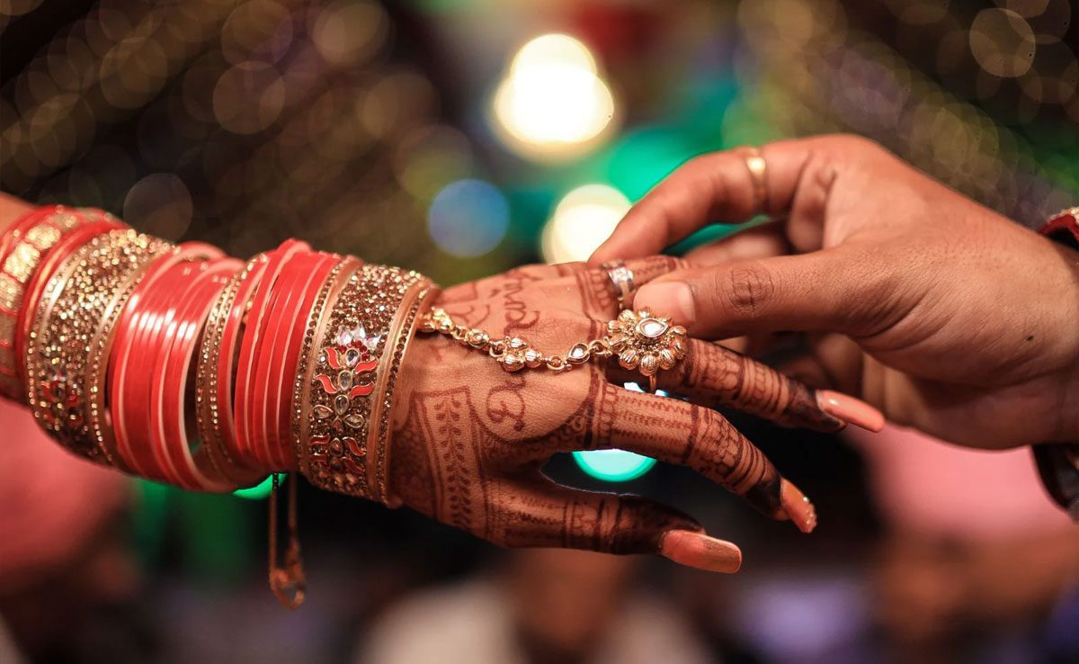 Solah Somwar 2023: Date, Worship Method and Mantra