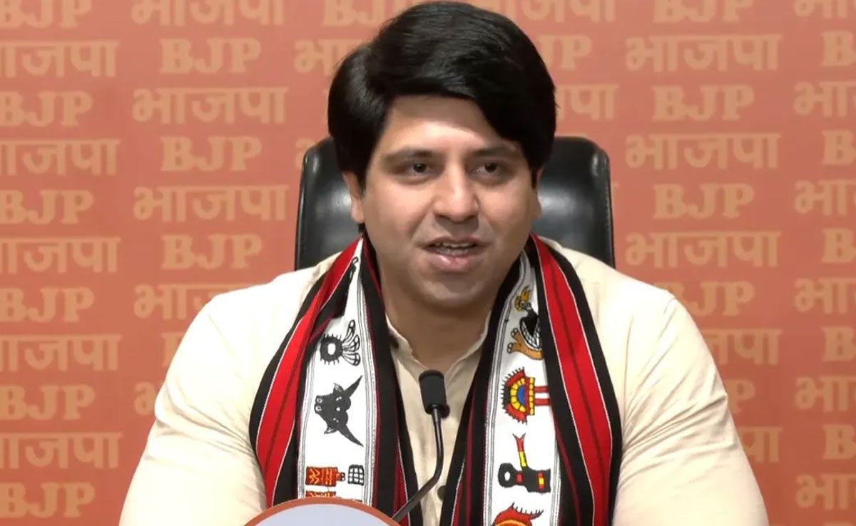 BJP told Arvind Kejriwal 'Natwarlal of politics'