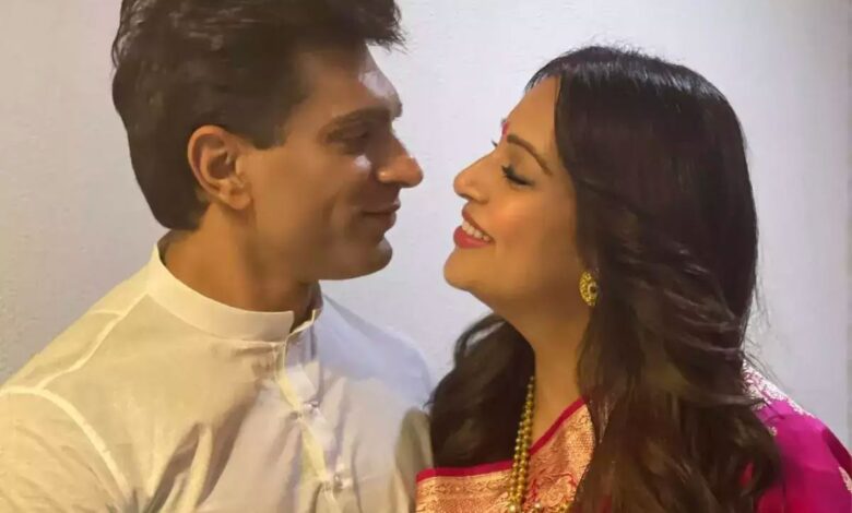 Bipasha Basu showed face of daughter Devi