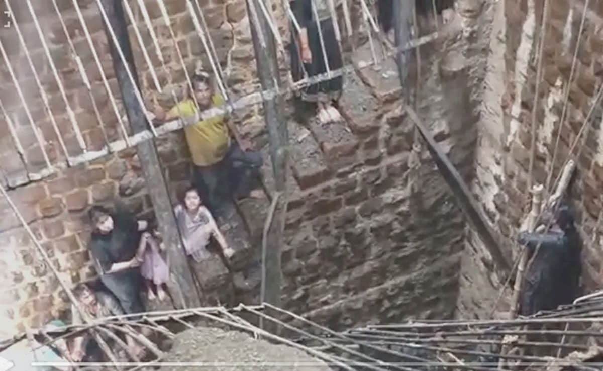 Bulldozer ran on the temple of Indore 1 Bulldozer ran on the temple of Indore